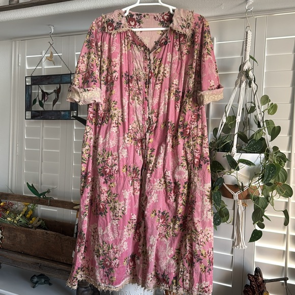 Magnolia Pearl Lila Bell Dress in Brynn - Picture 15 of 17
